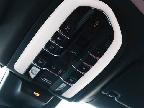 Used 2017 Porsche Macan GTS w/ Premium Package Plus image 35