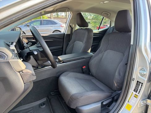 Used 2025 Toyota Camry LE FWD image 18