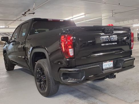 Used 2024 GMC Sierra 1500 Pro w/ Graphite Edition image 3