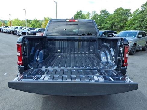 New 2026 RAM 1500 Express AWD/4WD image 9
