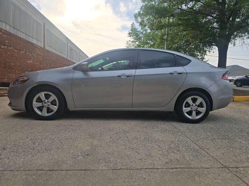 Used 2016 Dodge Dart SXT FWD image 2