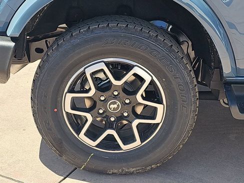 New 2025 Ford Bronco Outer Banks image 38