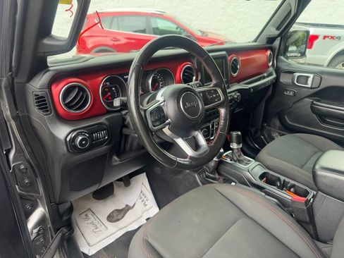 Used 2021 Jeep Wrangler Unlimited Rubicon w/ Safety Group AWD/4WD image 17