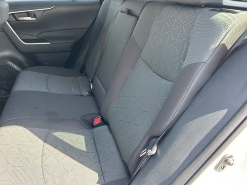 Used 2025 Toyota RAV4 XLE image 9