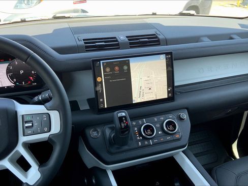 New 2025 Land Rover Defender 110 S image 8