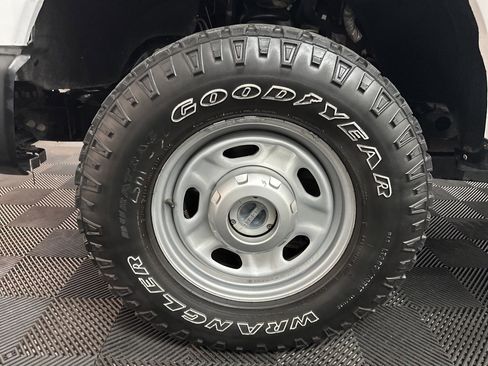 Used 2023 Ford F250 XL w/ 360-Degree Camera Package image 35