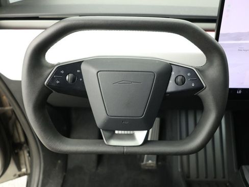 Used 2024 Tesla Cybertruck AWD Crew Cab image 8