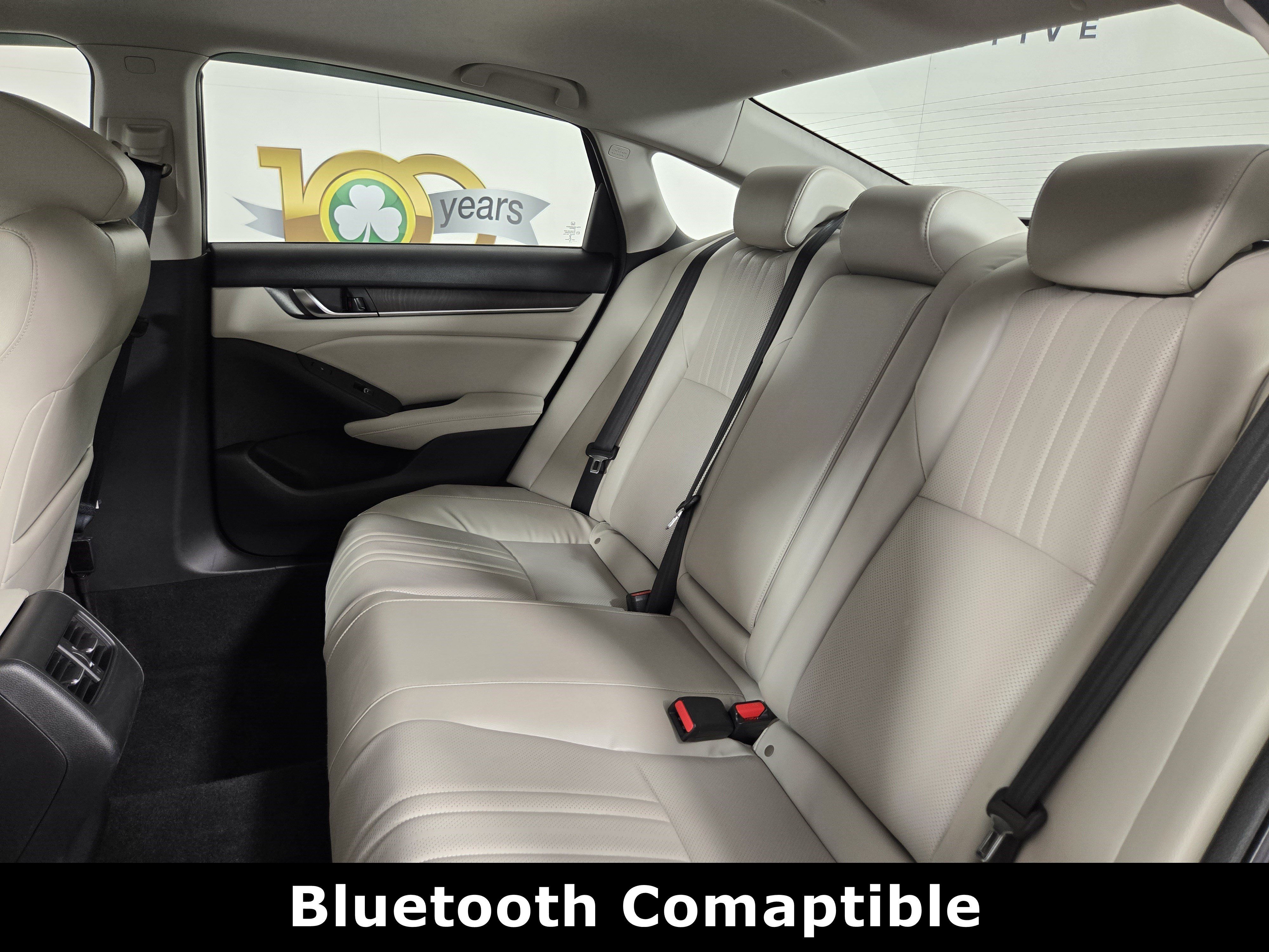 Used 2018 Honda Accord Touring image 12