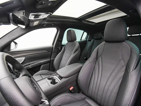 New 2026 Maserati Grecale Modena image 25