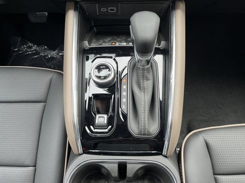 New 2026 GMC Canyon Denali w/ LPO, Denali Black Edition image 26