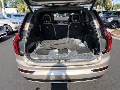 Used 2026 Volvo XC90 B6 Ultra w/ Protection Package Premier AWD/4WD image 34
