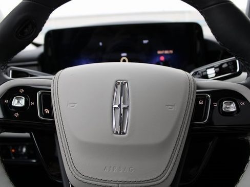 New 2026 Lincoln Aviator Premiere image 37
