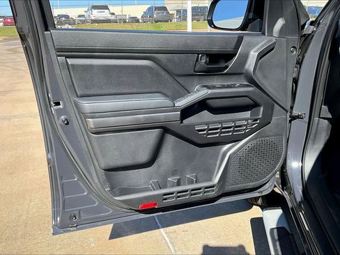 Used 2025 Toyota Tacoma SR5 image 24