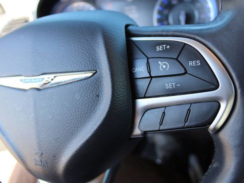 Used 2016 Chrysler 300 Limited AWD/4WD image 10
