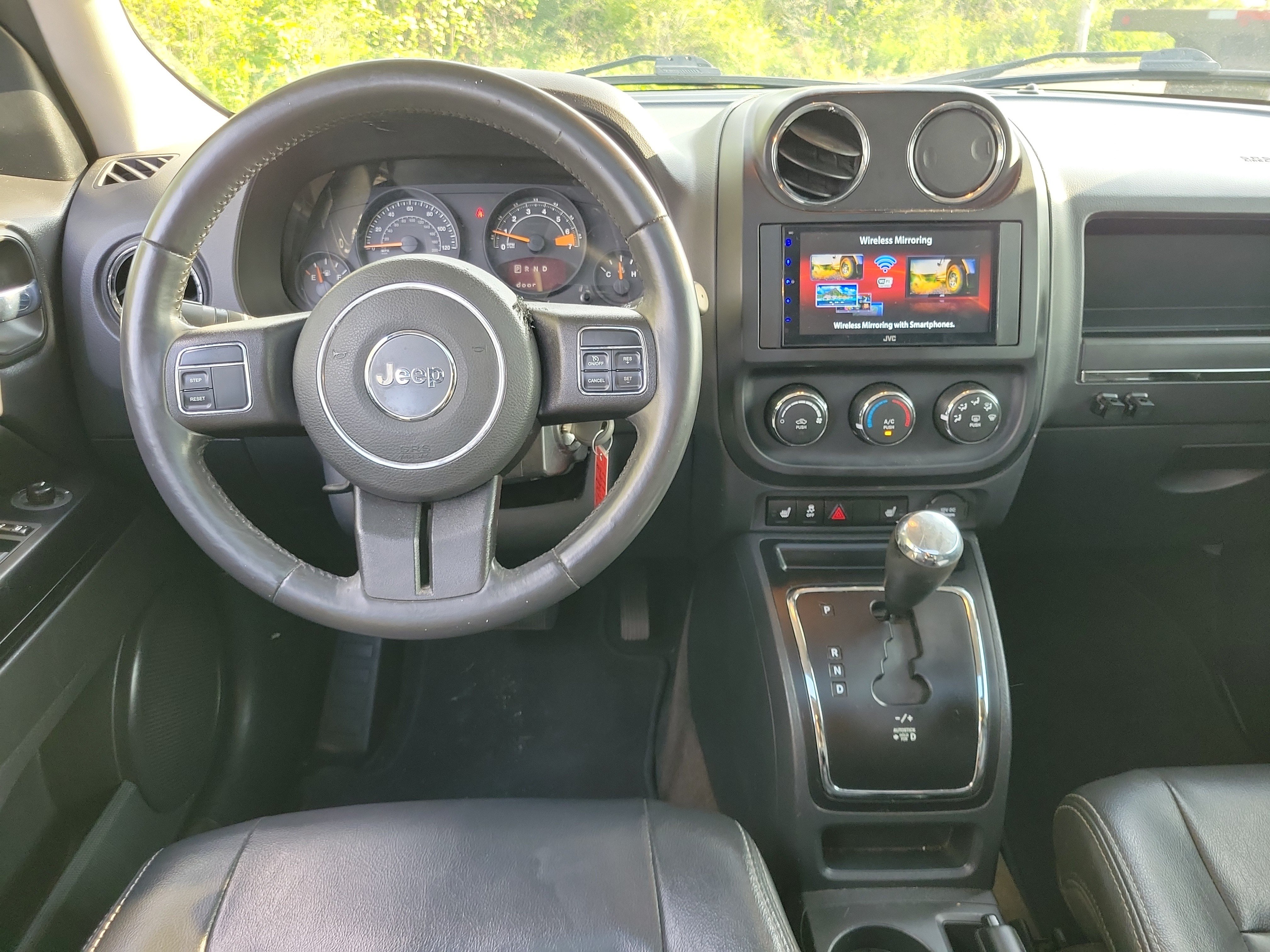 Used 2016 Jeep Patriot High Altitude FWD image 10
