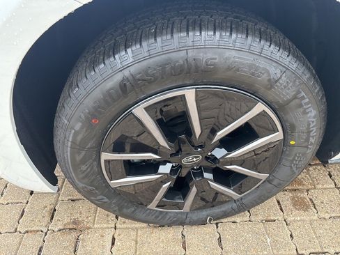 New 2026 Subaru Solterra Premium image 3