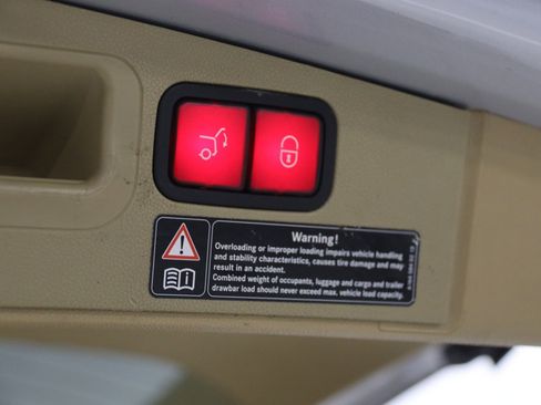 Used 2009 Mercedes-Benz ML 550 4MATIC image 34