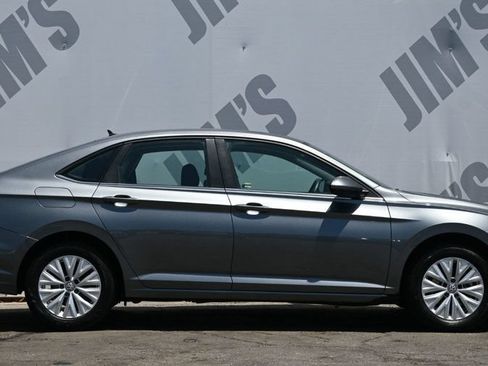Used 2019 Volkswagen Jetta S w/ Driver Assistance Package FWD image 4