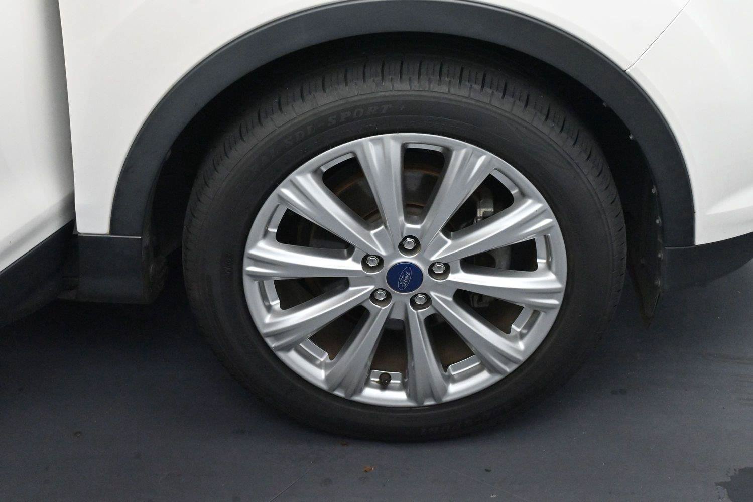 Used 2017 Ford Escape Titanium FWD image 35