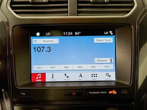 Used 2018 Ford Explorer XLT w/ Equipment Group 202A AWD/4WD image 15