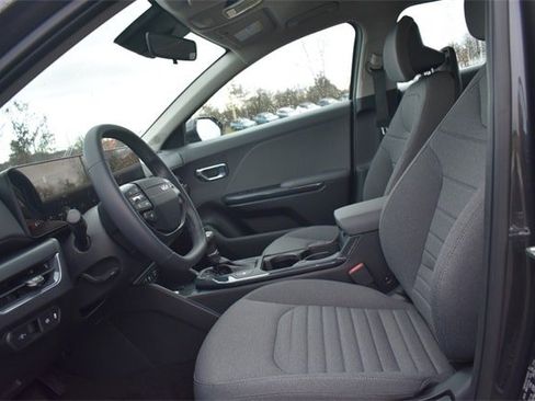 New 2025 Kia K4 EX image 18
