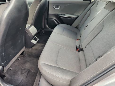 Used 2025 Kia K4 LXS image 29