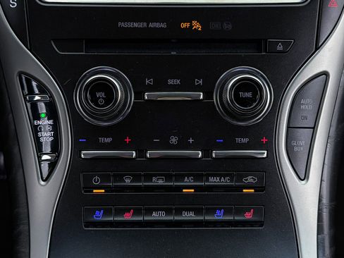 Used 2019 Lincoln Nautilus Reserve image 26