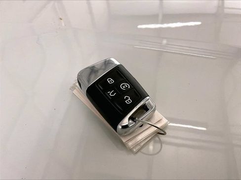 Used 2021 Volkswagen Atlas SE AWD/4WD image 10