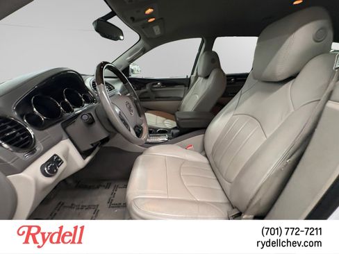 Used 2016 Buick Enclave Leather image 10