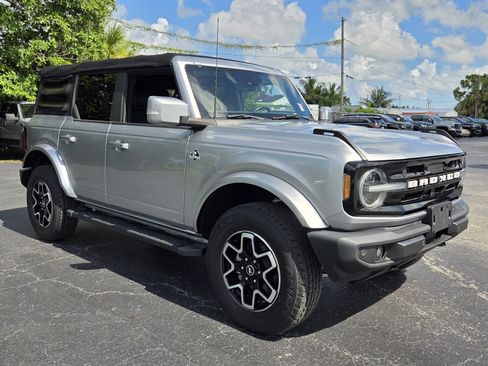 Used 2021 Ford Bronco Outer Banks AWD/4WD image 7