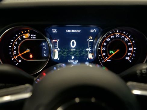 Used 2021 Jeep Wrangler Unlimited Sahara image 22