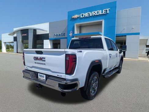 New 2026 GMC Sierra 2500 SLT w/ SLT Premium Package AWD/4WD image 4