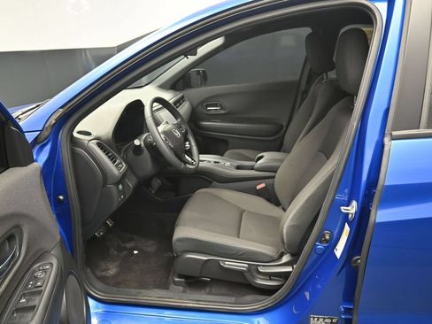 Used 2021 Honda HR-V Sport image 9