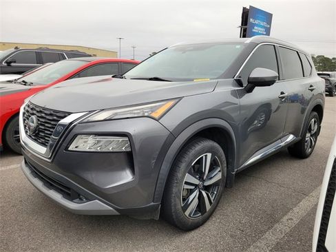 Used 2021 Nissan Rogue SL image 2