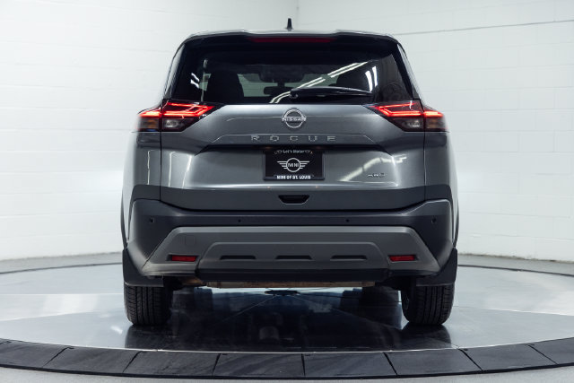 Used 2023 Nissan Rogue S AWD/4WD image 7