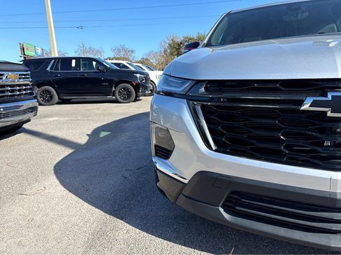 Used 2022 Chevrolet Traverse Premier w/ Redline Edition image 28