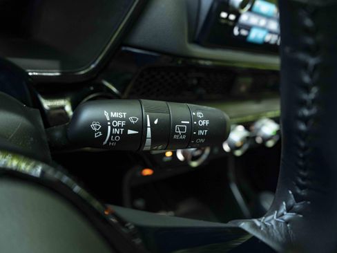 Used 2025 Honda CR-V EX-L image 32