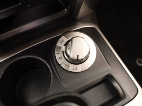 Used 2016 Toyota 4Runner SR5 AWD/4WD image 7