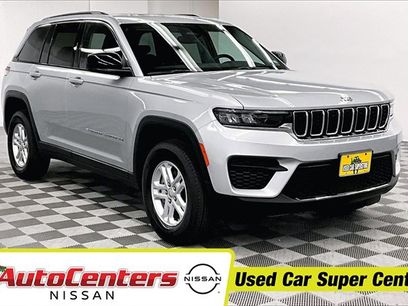 Used 2023 Jeep Grand Cherokee Laredo