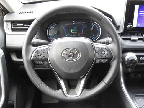 Certified 2025 Toyota RAV4 XLE Premium AWD/4WD image 24