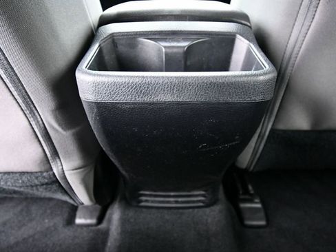 Used 2022 Toyota Tacoma SR AWD/4WD image 36