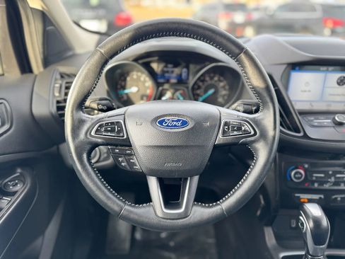 Used 2019 Ford Escape SE FWD image 17