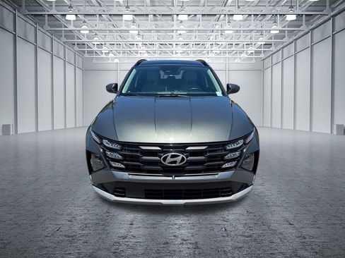Certified 2025 Hyundai Tucson SEL AWD/4WD image 2