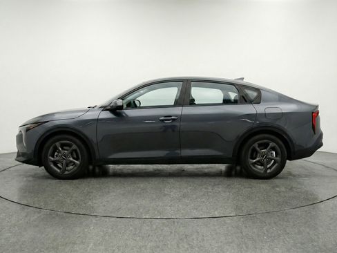 Used 2025 Kia K4 FWD image 5