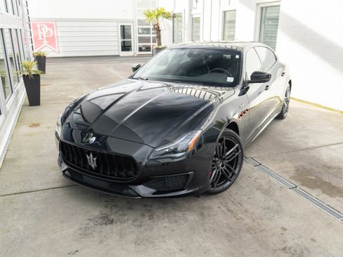 Used 2021 Maserati Quattroporte Trofeo image 3