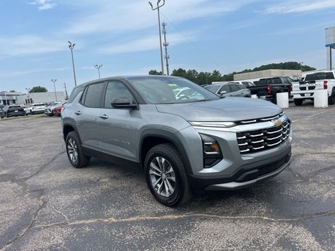 New 2026 Chevrolet Equinox LT w/ Convenience Package II image 1