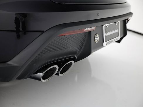 New 2026 Porsche Macan image 15