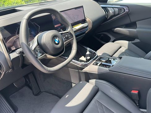 New 2025 BMW X3 xDrive30i w/ Premium Package image 9