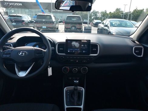 New 2026 Hyundai Venue SE FWD image 15