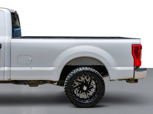 Used 2017 Ford F350 XL w/ Power Equipment Group RWD image 11